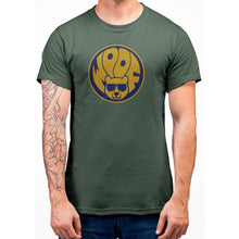 Lade das Bild in den Galerie-Viewer, Woof Badge T-Shirt - Bearified Gear