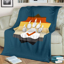 Lade das Bild in den Galerie-Viewer, Bearified Gear Fleece Blanket - Bearified Gear