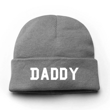 Lade das Bild in den Galerie-Viewer, Daddy Embroidery Beanie Hat - Bearified Gear
